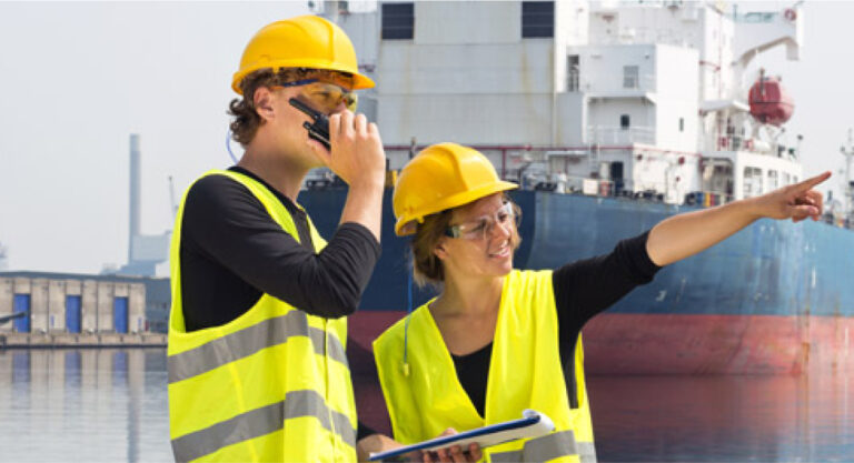 Port Captain: Supervisão Técnica que Garante Sucesso nos Embarques